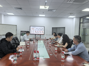 政企携手共探新质生产力！荆州高新区领导一行莅临领湖智能考察交流。